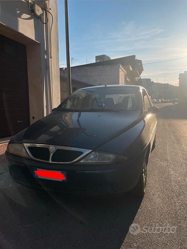 Usata Lancia Ypsilon 1999 Utilitaria