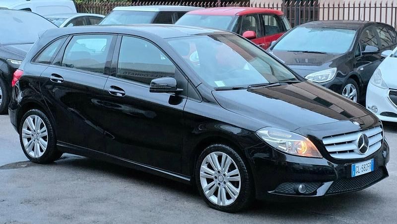 Usata Mercedes B180 Executive 110 CV (80 kW) 2014 Nero Monovolume