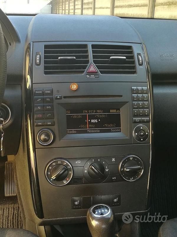 Usata Mercedes A180 2009 Grigio Berlina