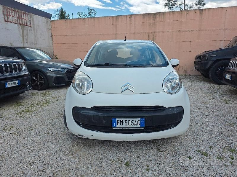Usata Citroën C1 55 CV (40 kW) 2013 Bianco Utilitaria