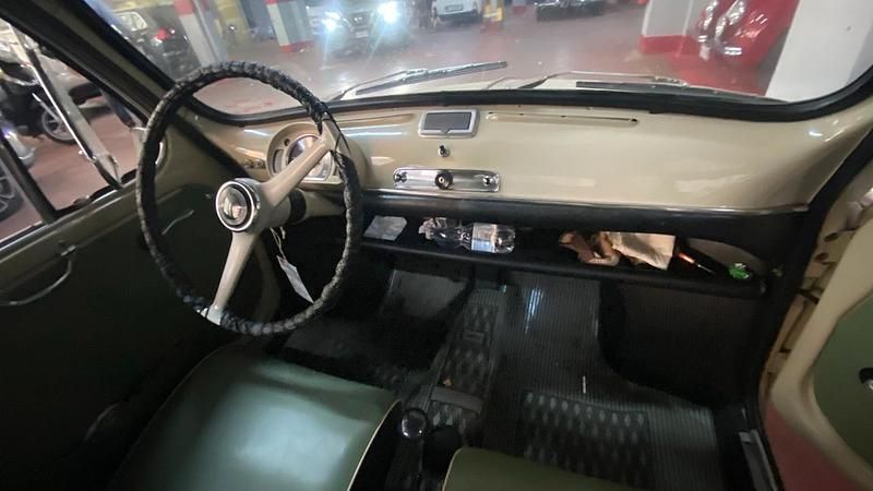 Usata Fiat 600 La Prima 31 CV (22 kW) 1964 Beige Utilitaria