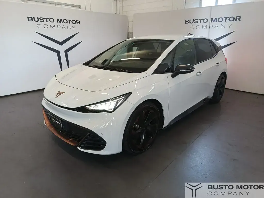 Usata Cupra Born 169 kW (231 CV) 2023 Bianco / metallizzato Utilitaria