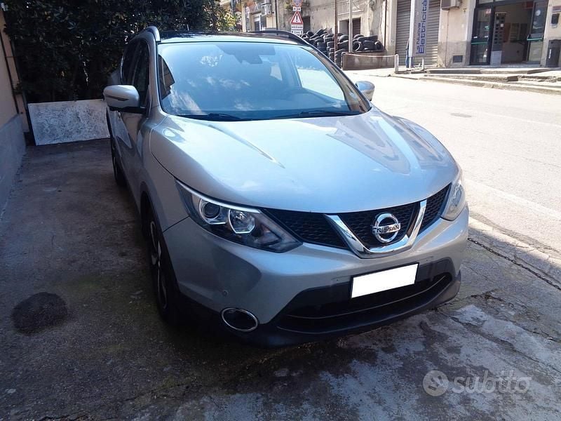 Usata Nissan Qashqai 110 CV (80 kW) 2016 Grigio SUV