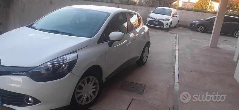 Usata Renault Clio IV 75 CV (55 kW) 2014 Bianco Berlina