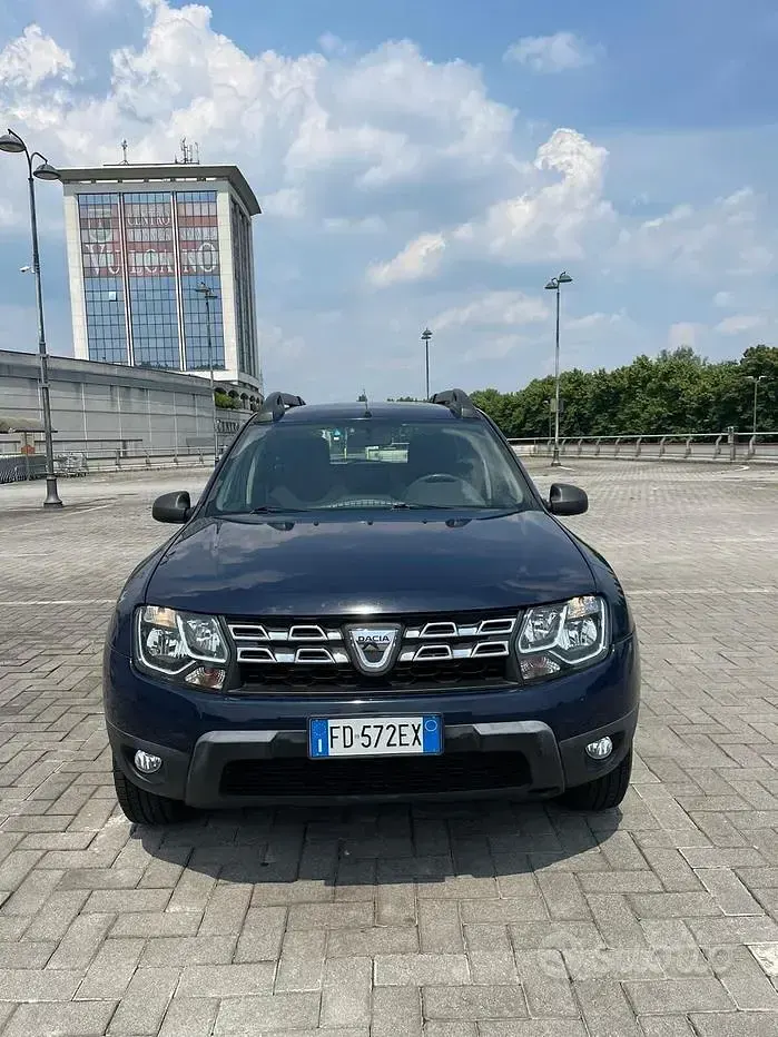 Usata Dacia Duster Ambiance 109 CV (80 kW) 2016 Blu SUV