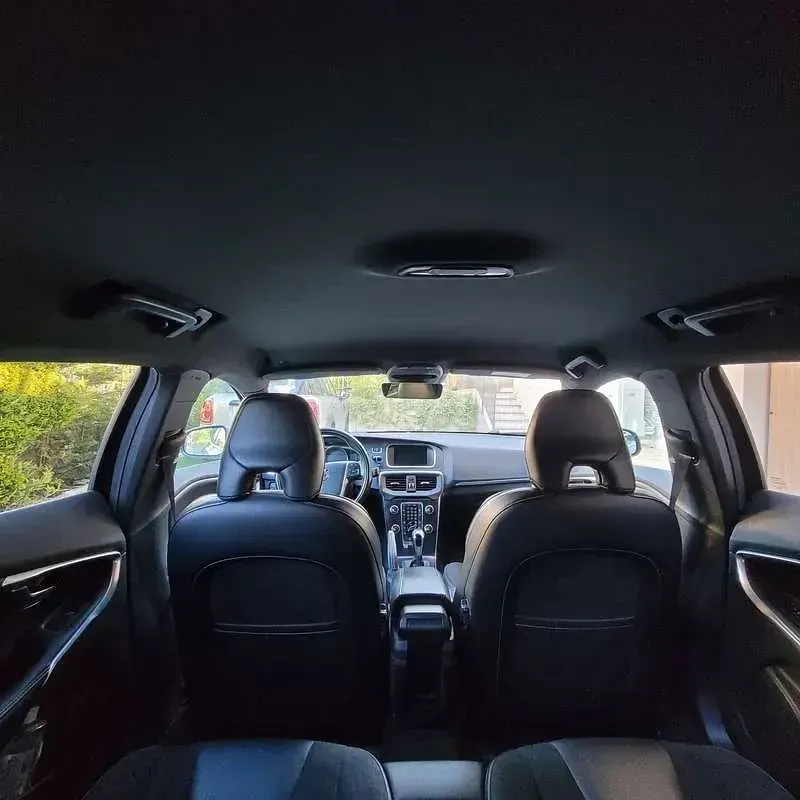 Usata Volvo V40 R-Design 120 CV (88 kW) 2018 Nero Berlina