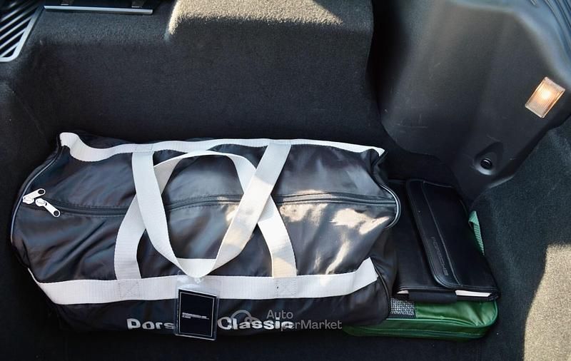 Usata Porsche 911 Carrera 4S 321 CV (236 kW) 2003 Argento Coupé