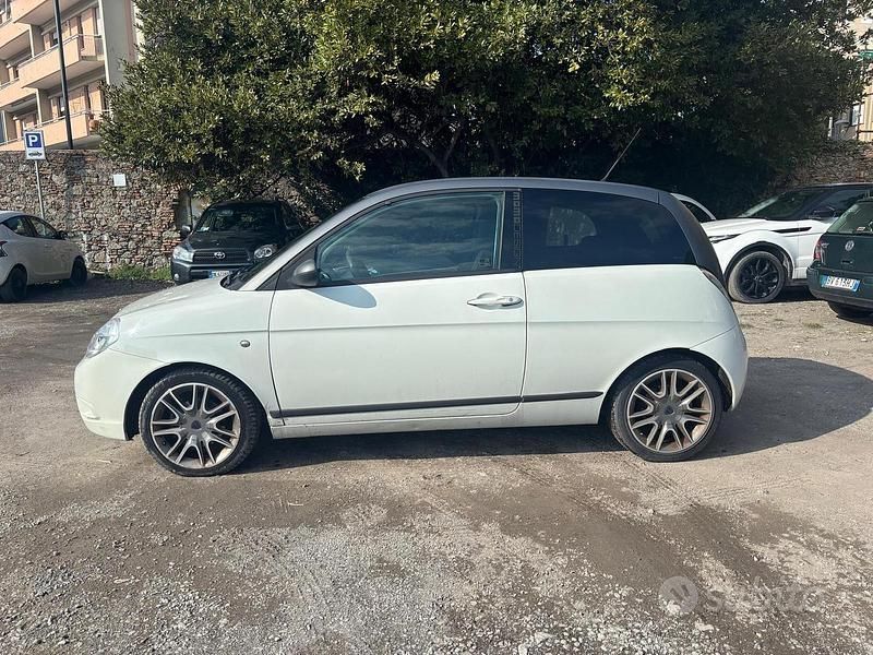 Usata Lancia Ypsilon 95 CV (69 kW) 2008 Bianco Utilitaria