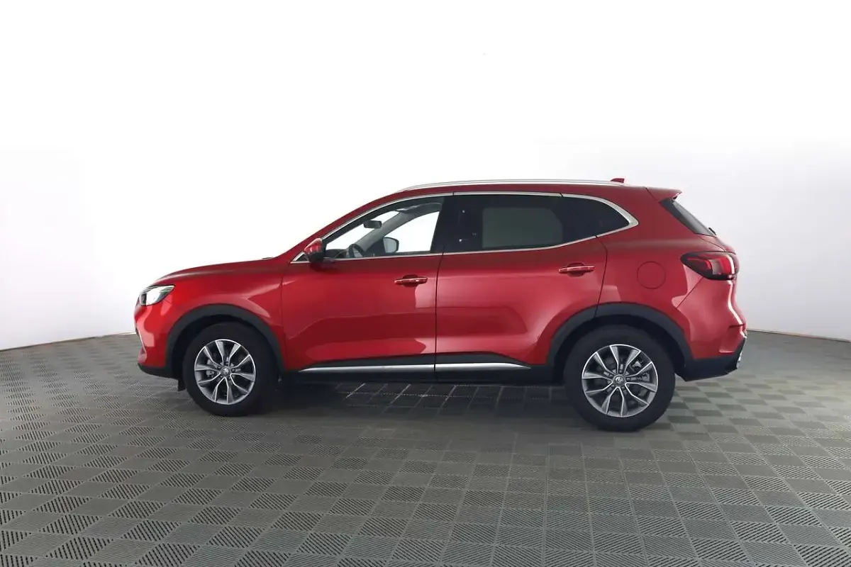 Usata MG HS Comfort 162 CV (119 kW) 2024 Diamond red SUV