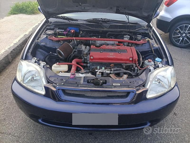 Usata Honda Civic 160 CV (117 kW) 1996 Blu