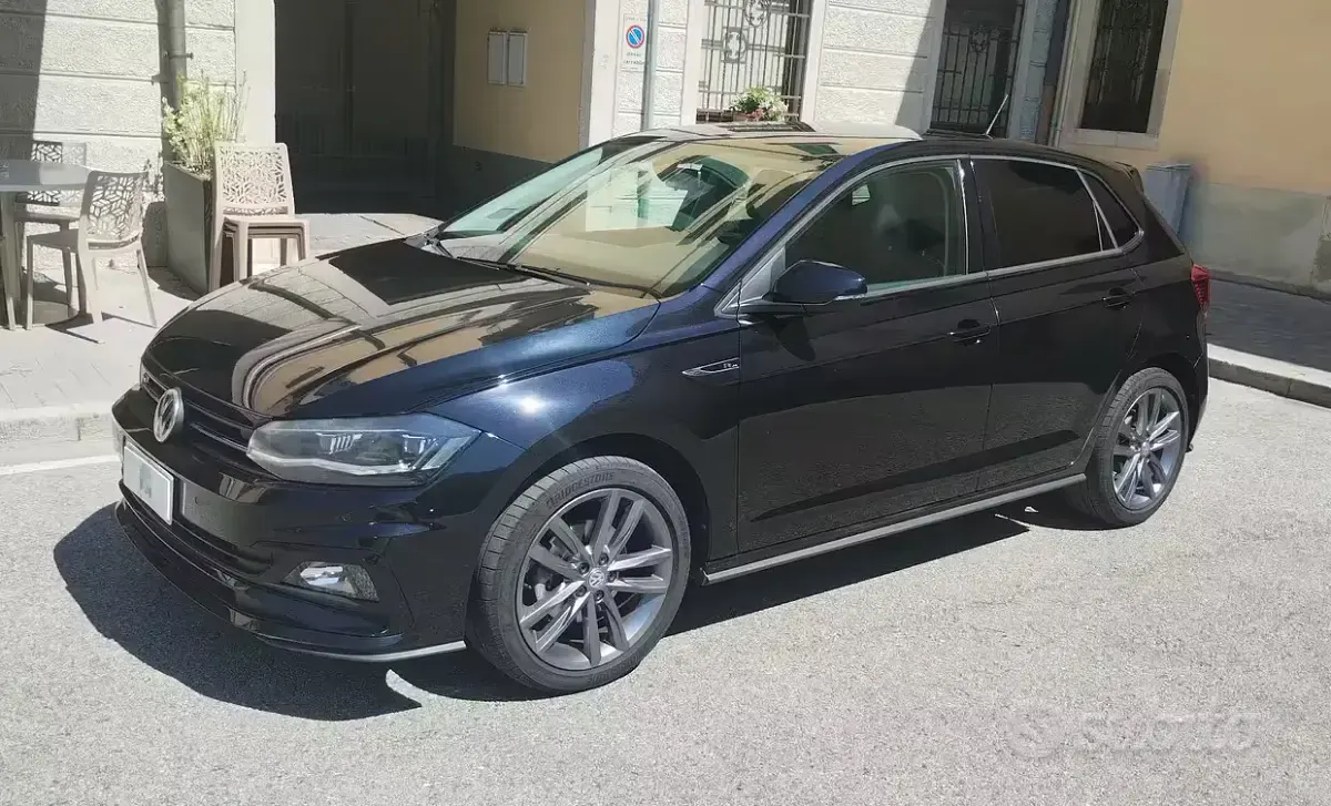 Usata VW Polo Highline 116 CV (85 kW) 2018 Nero Utilitaria