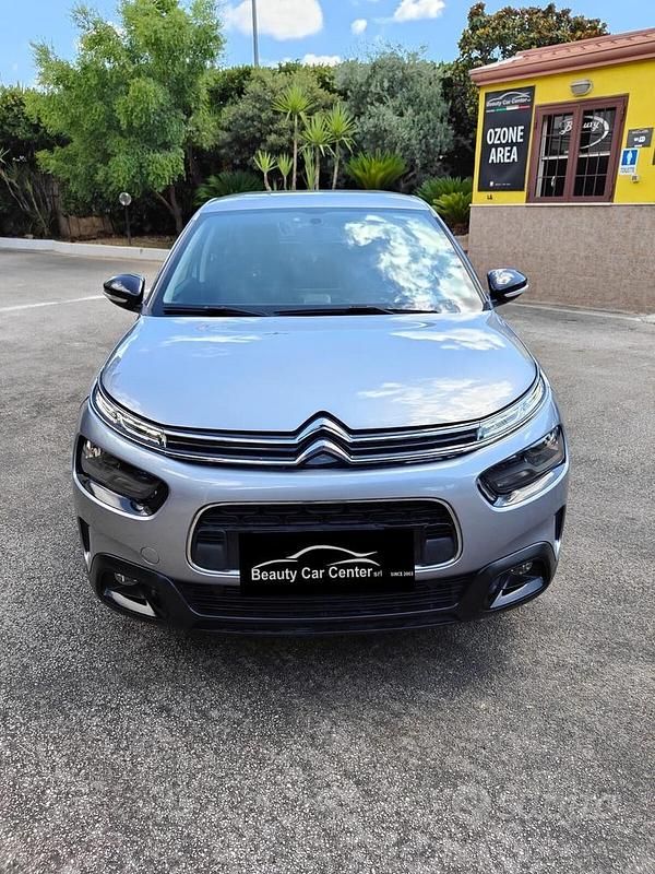 Grigio Usata 2018 Citroën C4 Tre volumi | 7200 € (Ottimo prezzo) - Immagine 1/4