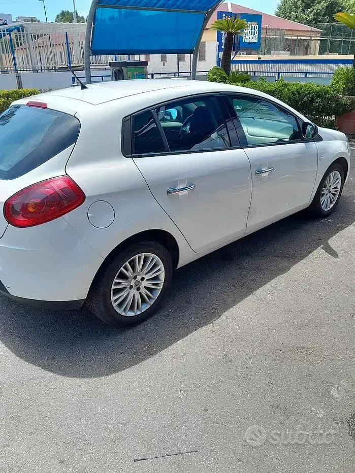 Usata Fiat Bravo 120 CV (88 kW) 2013 Bianco Utilitaria