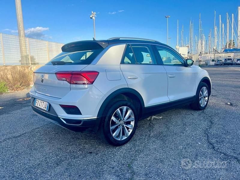 Usata VW T-Roc Business 116 CV (85 kW) 2019 Bianco SUV