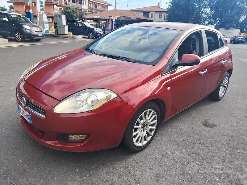 Rosso Usata 2008 Fiat Bravo Due volumi | 2000 € (Ottimo prezzo) - Immagine 1/4