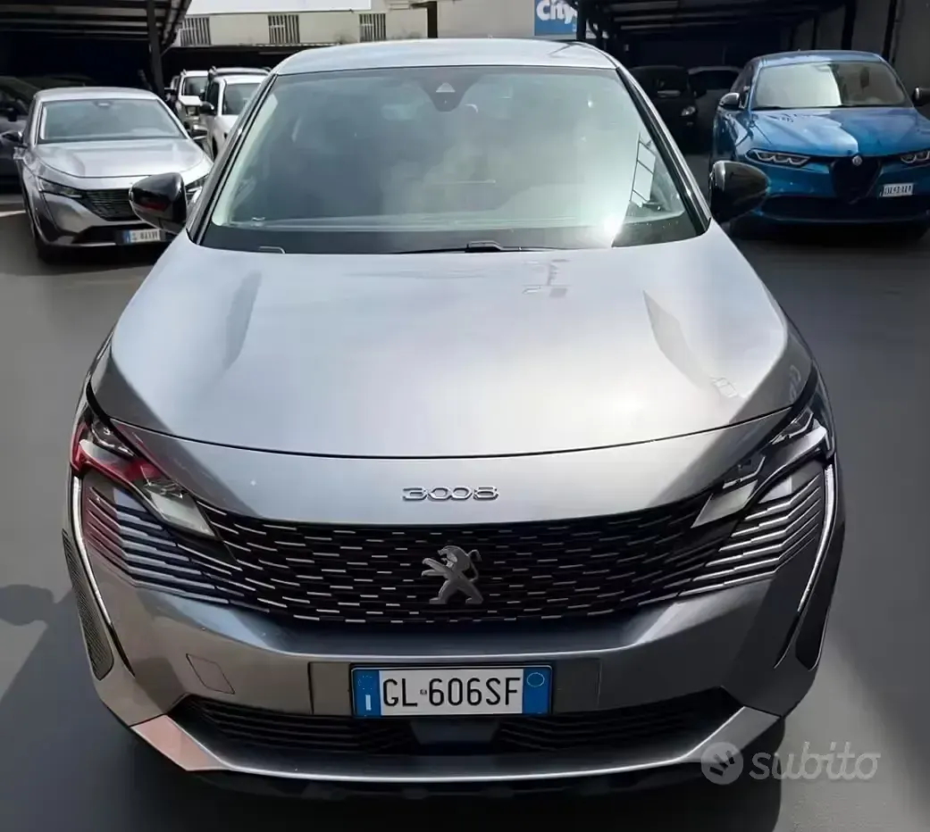 Usata Peugeot 3008 Allure 131 CV (96 kW) 2022 Grigio SUV
