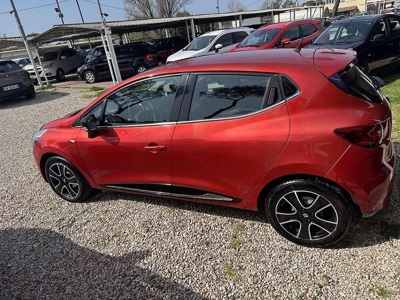 Usata Renault Clio IV Intens 90 CV (66 kW) 2016 Bordo metallizato Berlina
