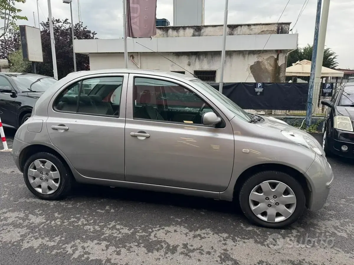 Usata Nissan Micra 80 CV (58 kW) 2007 Grigio Berlina
