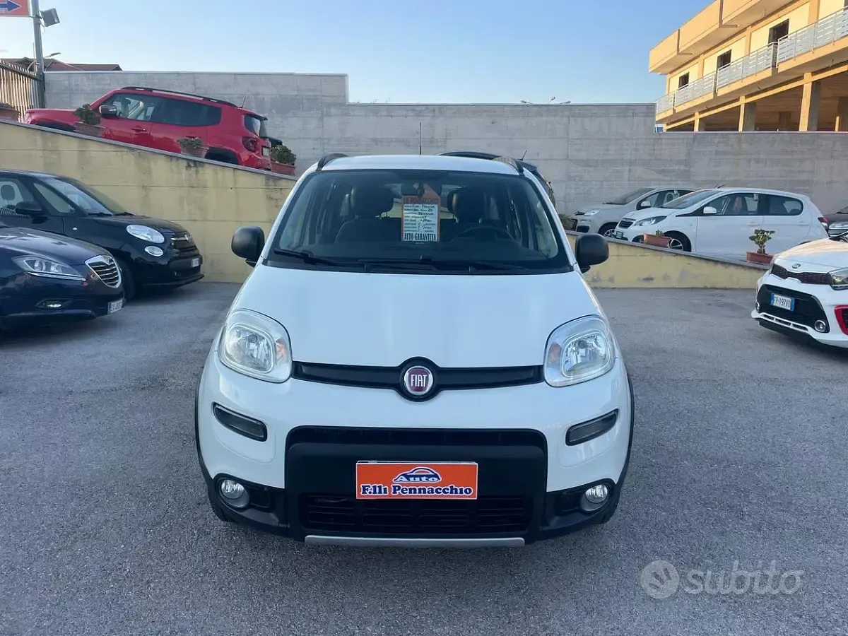 Occasion Fiat Panda 4x4 85 ch (62 kW) 2017 Blanc Citadine
