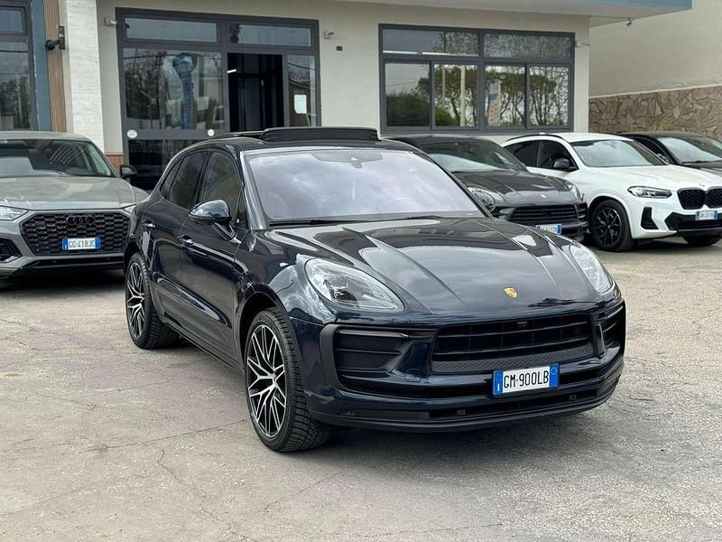 Usata Porsche Macan 265 CV (194 kW) 2023 Blu/azzurro SUV