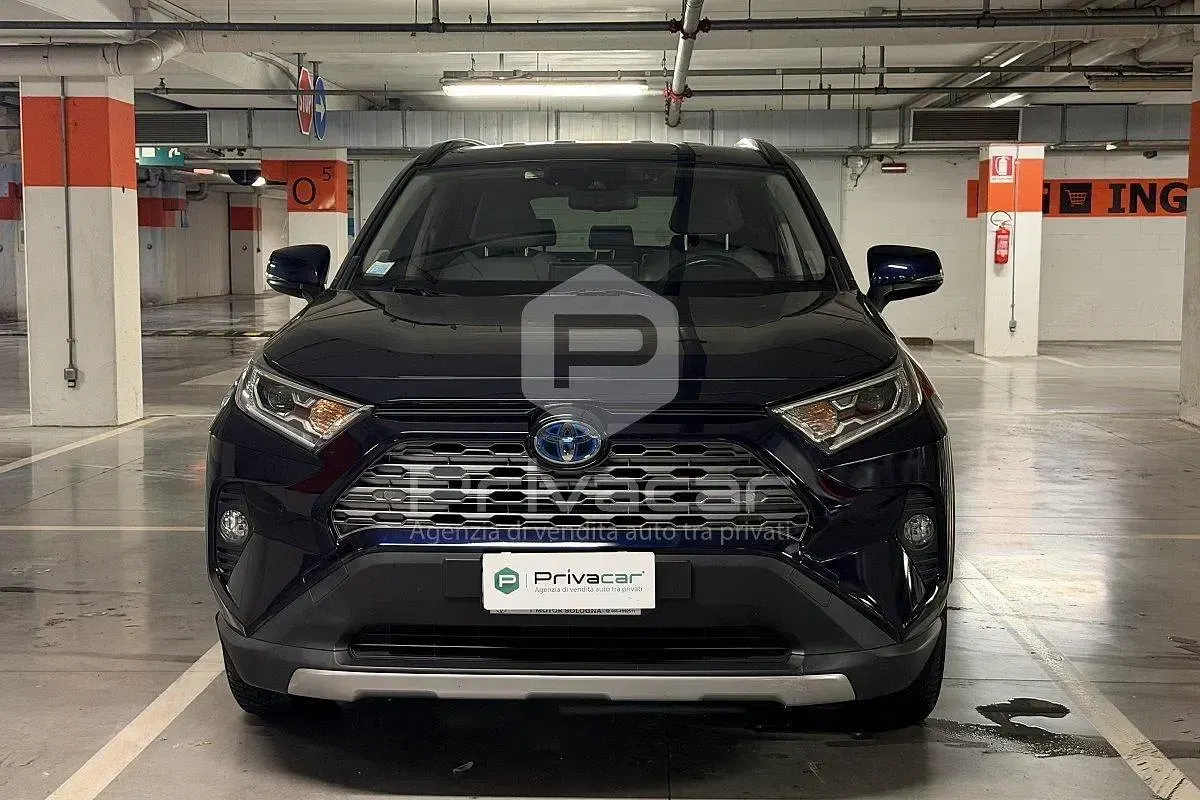 Usata Toyota RAV4 Lounge 178 CV (130 kW) 2019 Blu SUV