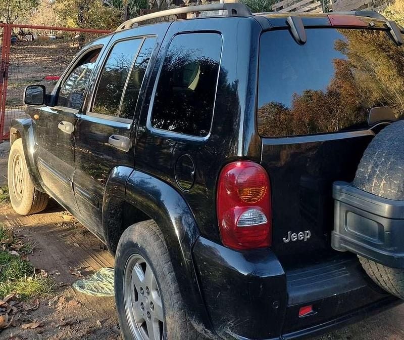 Usata Jeep Cherokee Limited 140 CV (102 kW) 2004 Nero SUV