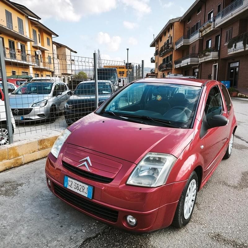 Occasion Citroën C2 Elegance 70 ch (51 kW) 2006 Violet Citadine