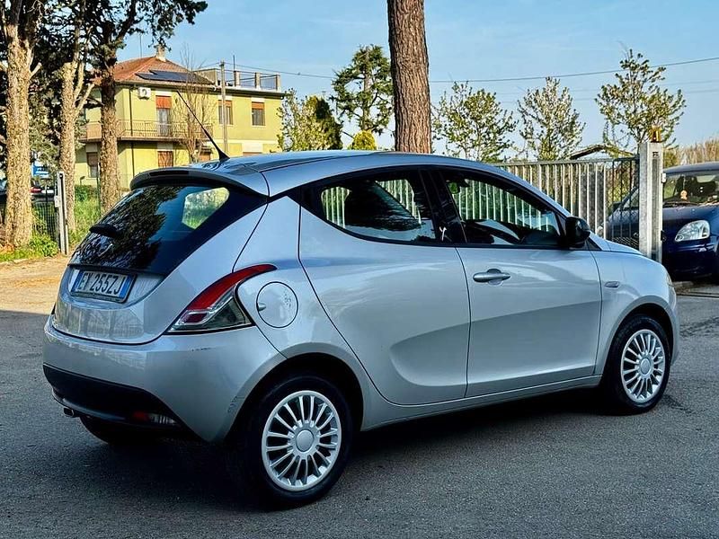 Usata Lancia Ypsilon S 95 CV (69 kW) 2015 Utilitaria