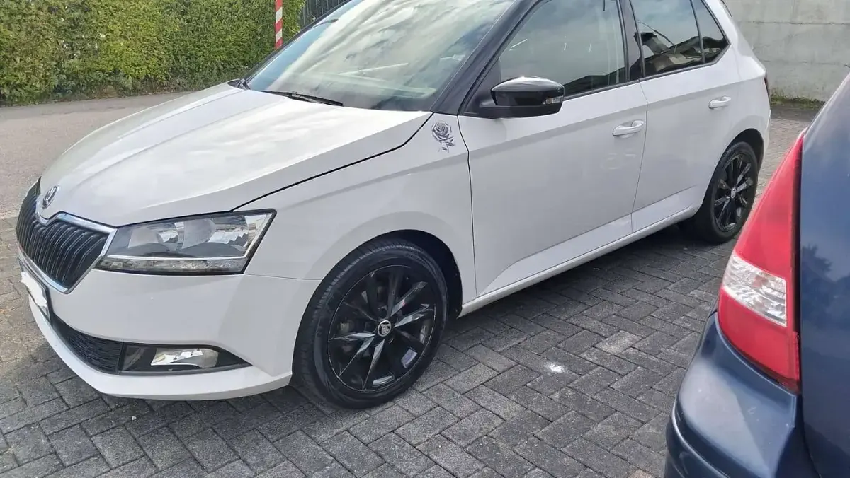 Usata Skoda Fabia Design Edition 60 CV (44 kW) 2021 Bianco Utilitaria