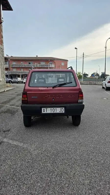 Usata Fiat Panda 4x4 Trekking 54 CV (39 kW) 1999 Rosso Utilitaria