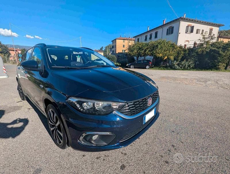 Usata Fiat Tipo Lounge 95 CV (69 kW) 2017 Blu Station wagon