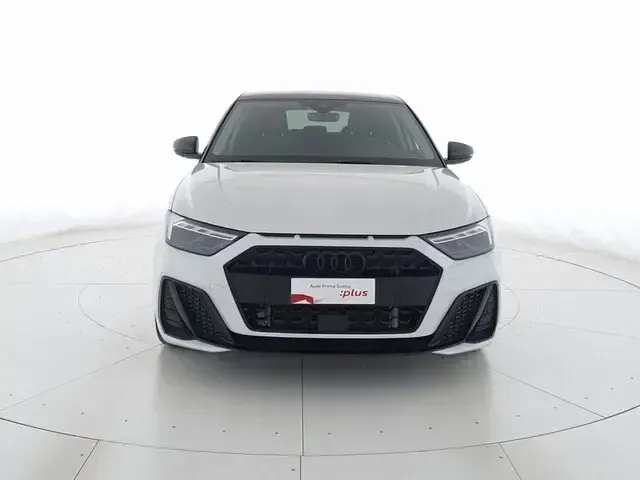 Usata Audi A1 Sportback Comfort 116 CV (85 kW) 2025 Bianco ghiaccio metallizzato Utilitaria