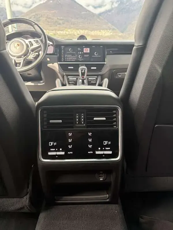 Usata Porsche Cayenne 340 CV (250 kW) 2018 SUV