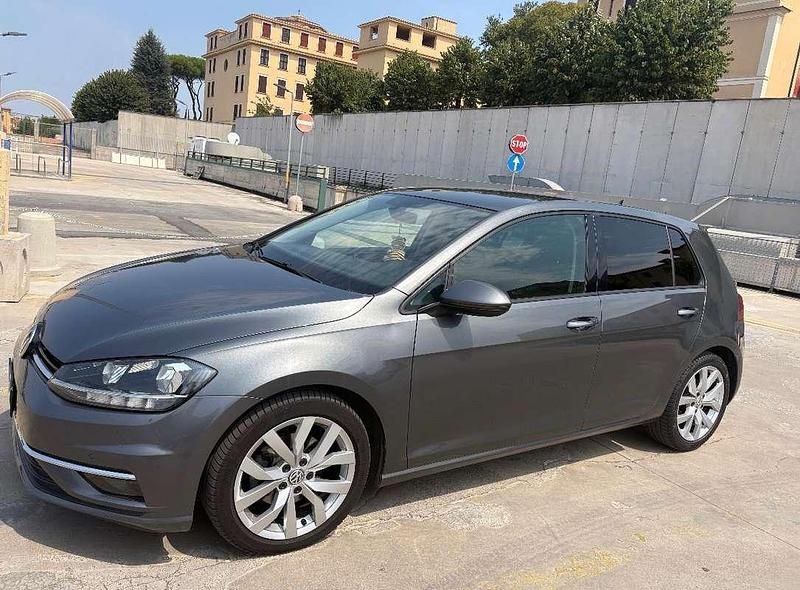 Usata VW Golf VII Highline 116 CV (85 kW) 2018 Grigio Berlina