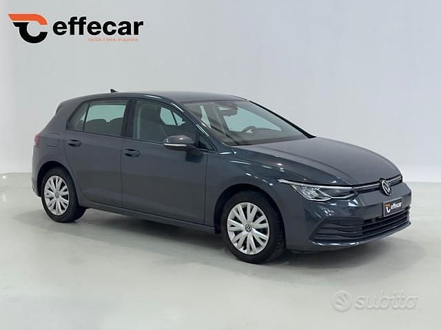 Usata VW Golf VIII Edition 150 CV (110 kW) 2020 Grigio Berlina