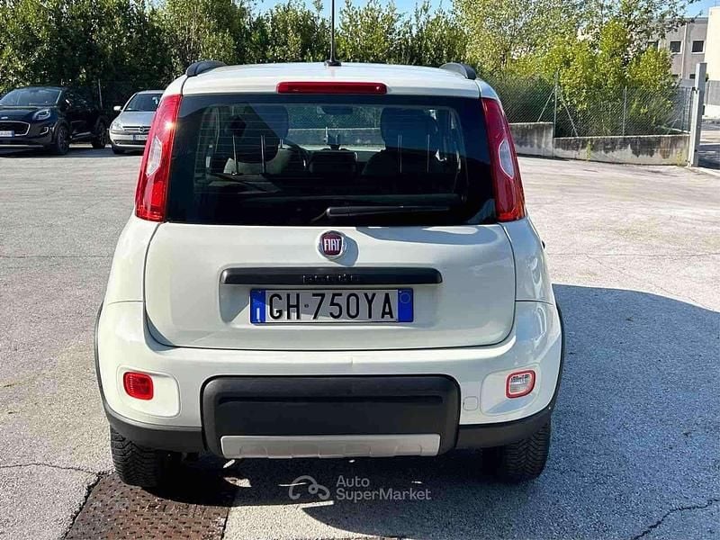 Usata Fiat Panda 4x4 Wild 86 CV (63 kW) 2022 Bianco Utilitaria
