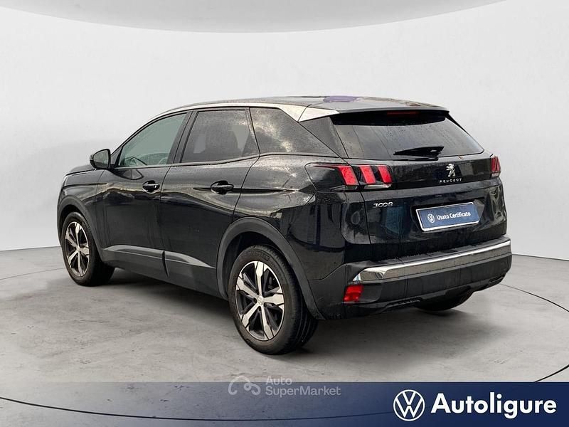 Usata Peugeot 3008 Allure 131 CV (96 kW) 2020 Nero SUV