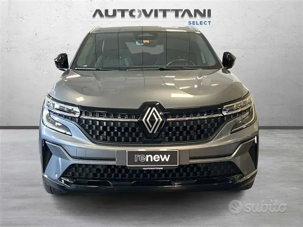 Usata Renault Austral Iconic 200 CV (147 kW) 2023 Grigio scuro SUV