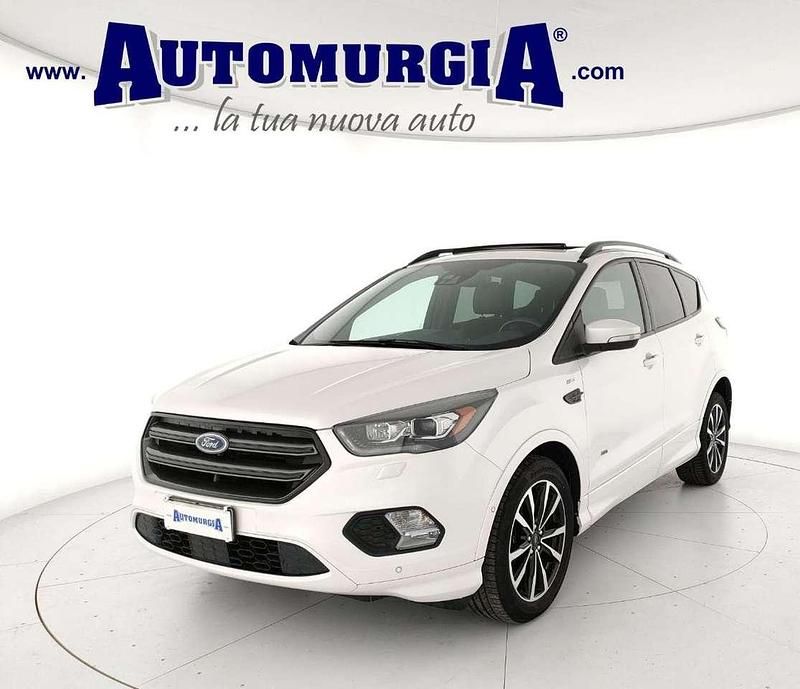 Usado Ford Kuga ST-Line 180 CV (132 kW) 2017 Blanco SUV
