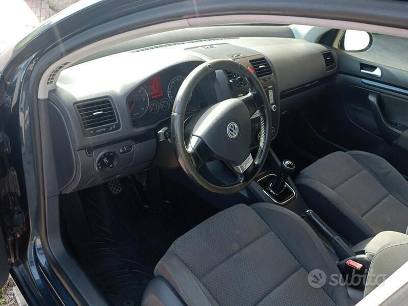 Usata VW Golf V 105 CV (77 kW) 2008 Verde Berlina