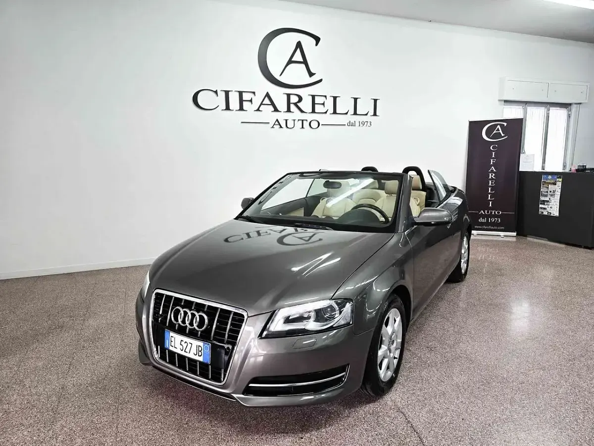 Usata Audi A3 Cabriolet Ambition 105 CV (77 kW) 2012 Grigio Cabrio