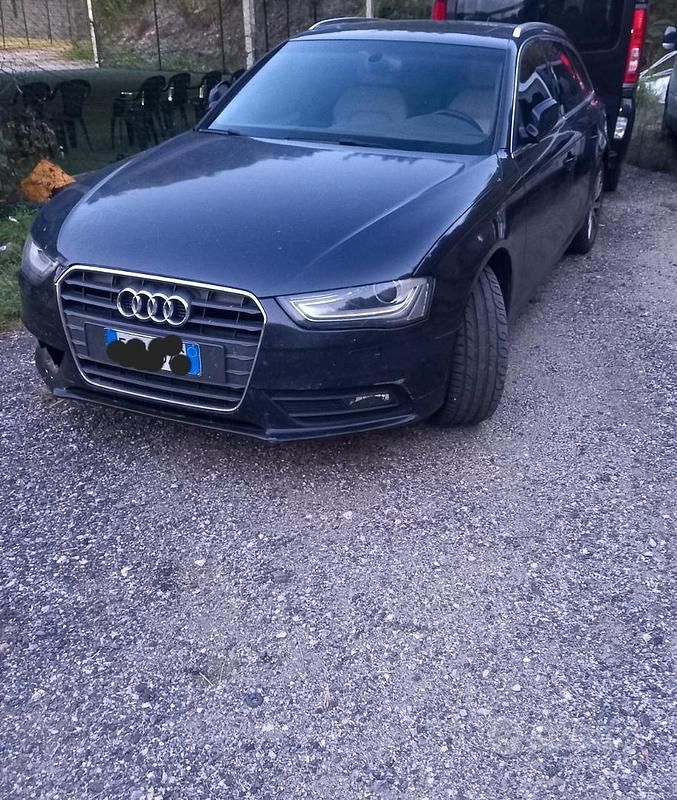 Usata Audi A4 Ambiente 177 CV (130 kW) 2013 Blu/azzurro Station wagon