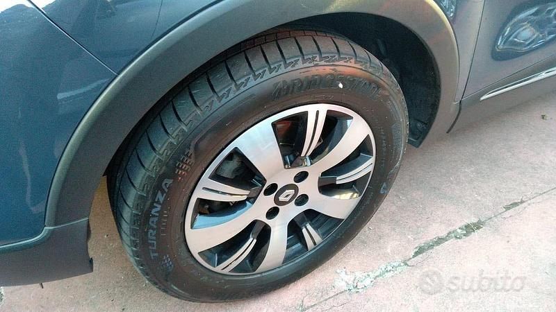 Usata Renault Captur 90 CV (66 kW) 2016 Grigio SUV