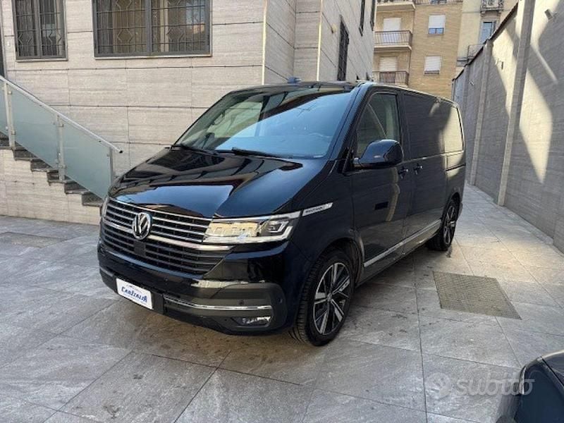 Begagnad VW Multivan Highline 150 HK (110 kW) 2020 Svart Minibuss