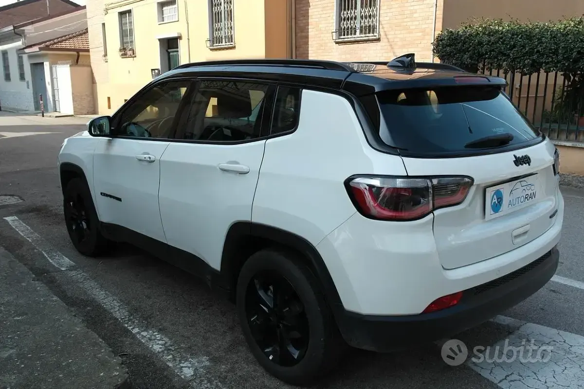 Usata Jeep Compass Night Eagle 120 CV (88 kW) 2020 Bianco SUV