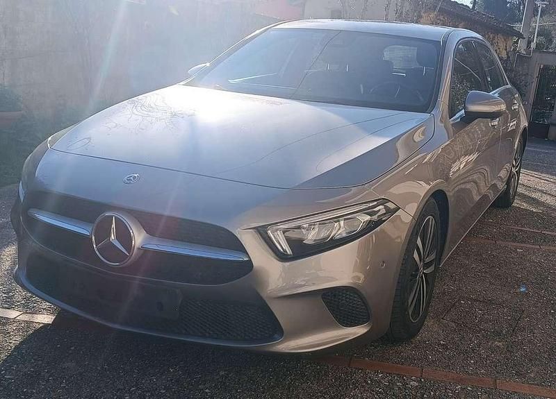 Usata Mercedes A180 Premium 116 CV (85 kW) 2020 Berlina