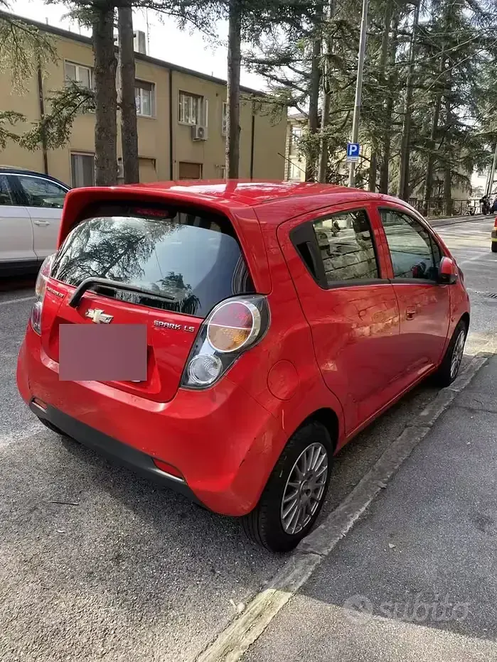 Usata Chevrolet Spark 68 CV (50 kW) 2011 Rosso Utilitaria