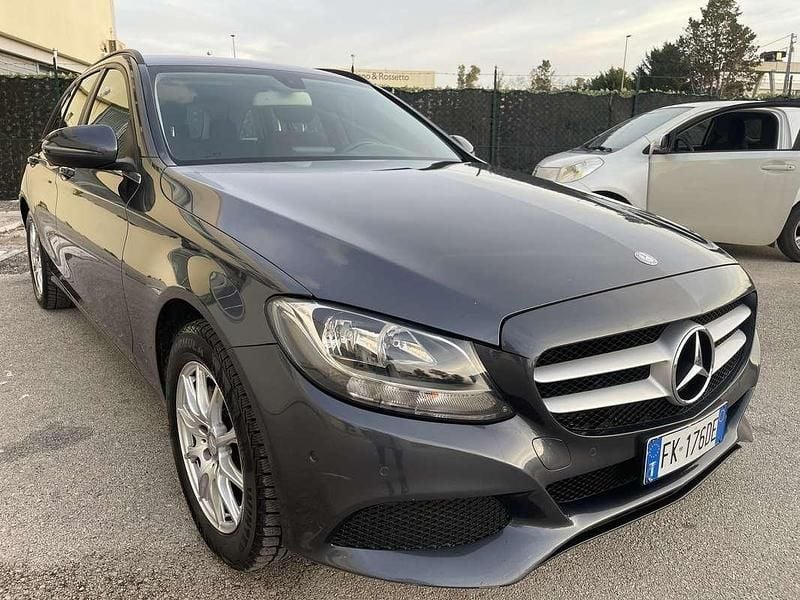 Usata Mercedes C180 Premium Plus 116 CV (85 kW) 2017 Grigio Station wagon