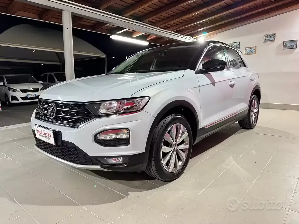 Usata VW T-Roc Advance 116 CV (85 kW) 2020 Bianco SUV