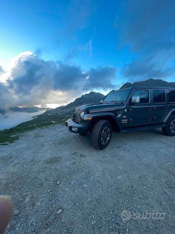 Usata Jeep Wrangler Overland 2019 Grigio SUV